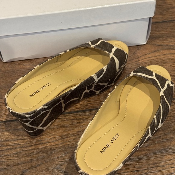 Nine West Black and Cream Patterned Wedge Sandals - Picture 3 of 8